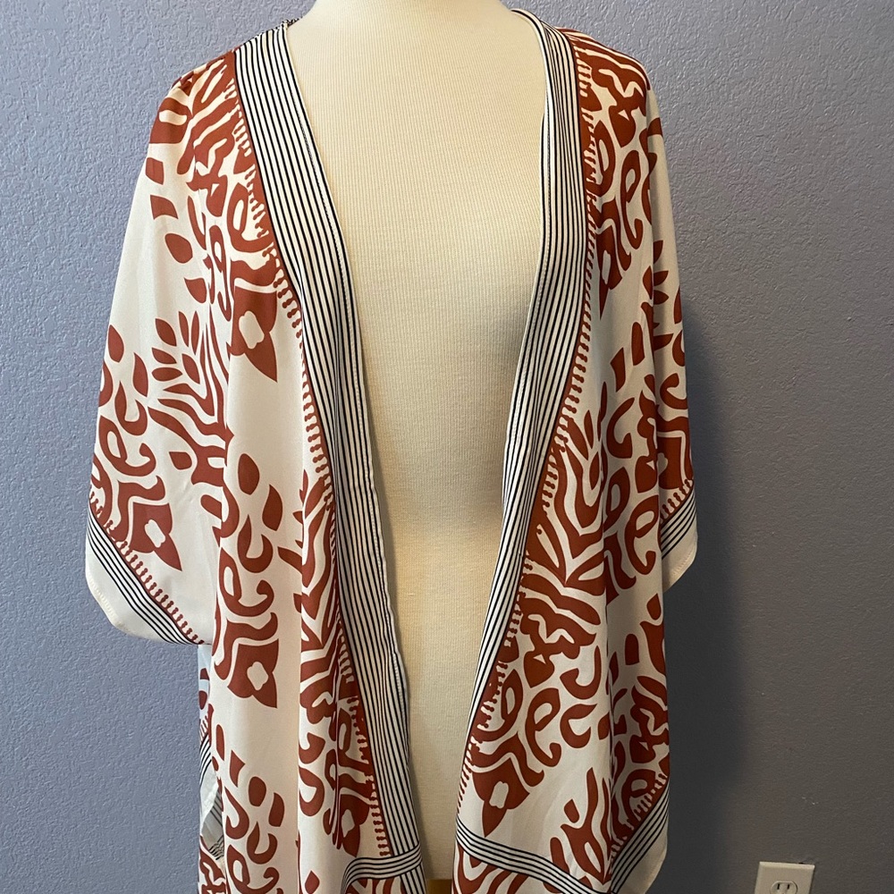 Patterned kimono top (cream, burn orange, black)